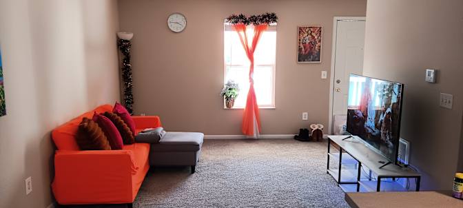 Jo's room