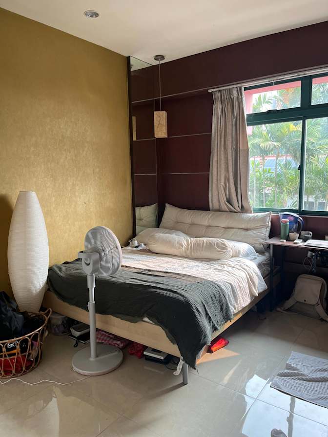 Efa's room