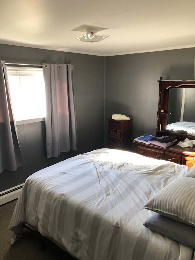 Islander's room