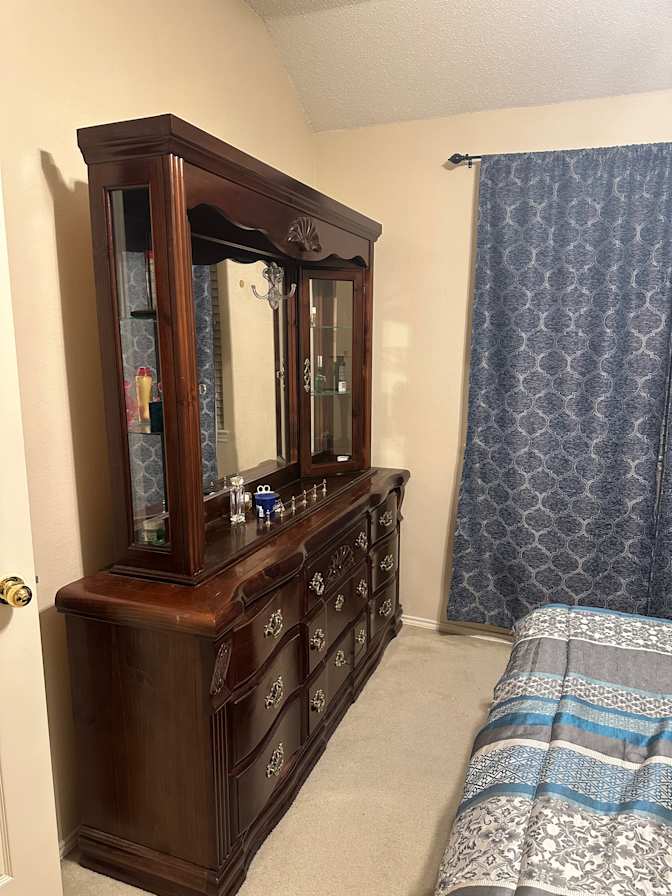 Jaisy Jose's room