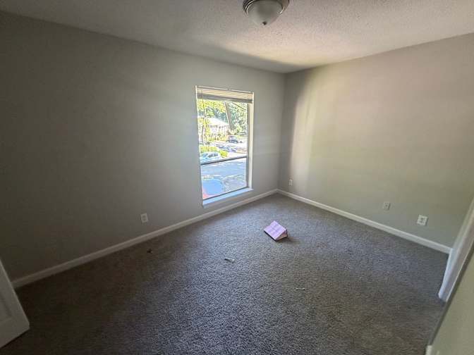 Alcove Rooms's room