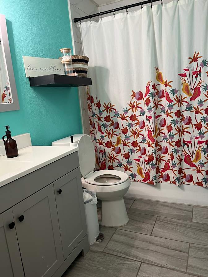 Liz's room