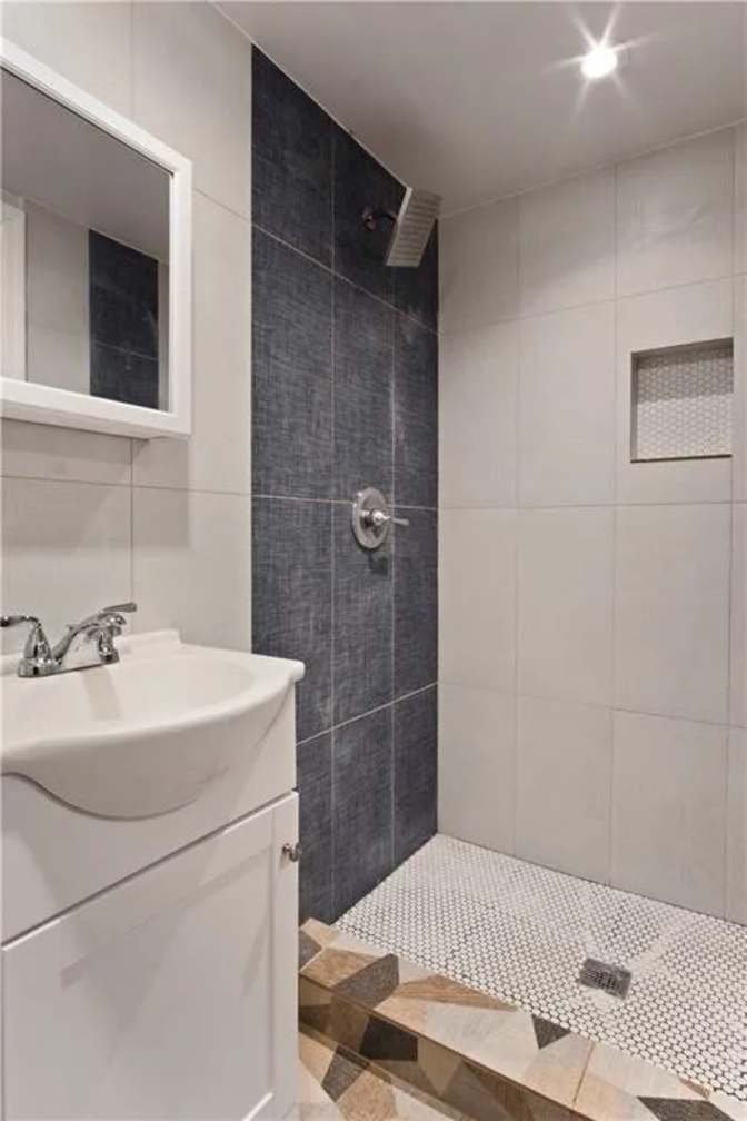 Alcove Rooms's room