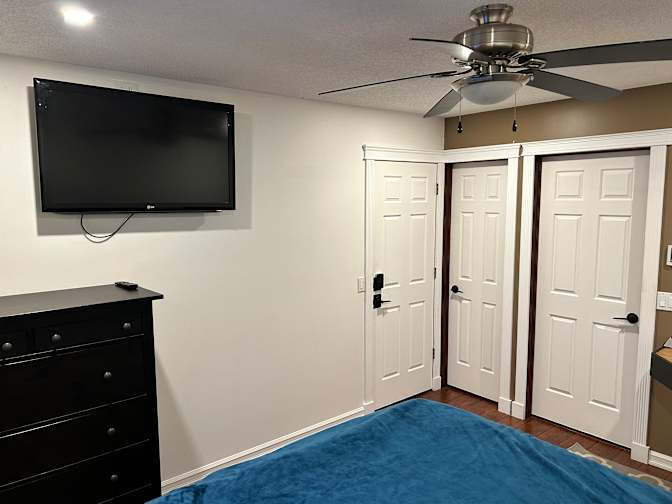 Dennis's room