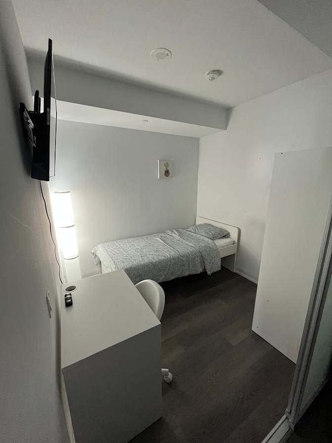 Innova's room