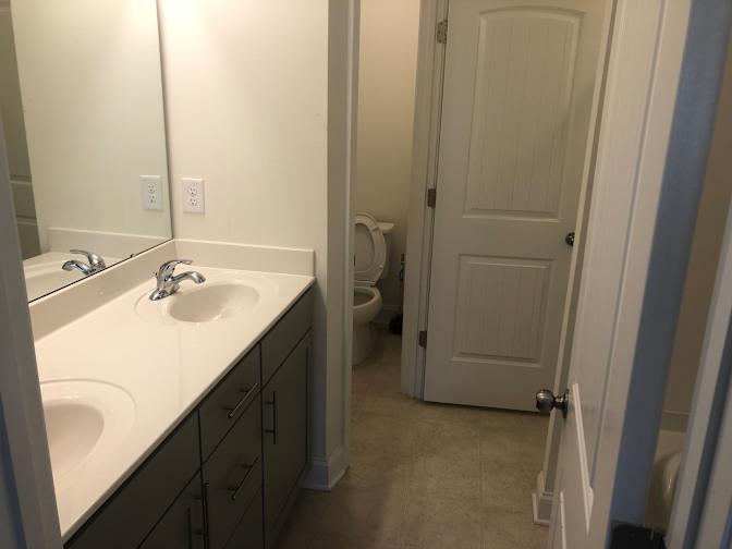 Alcove Rooms's room