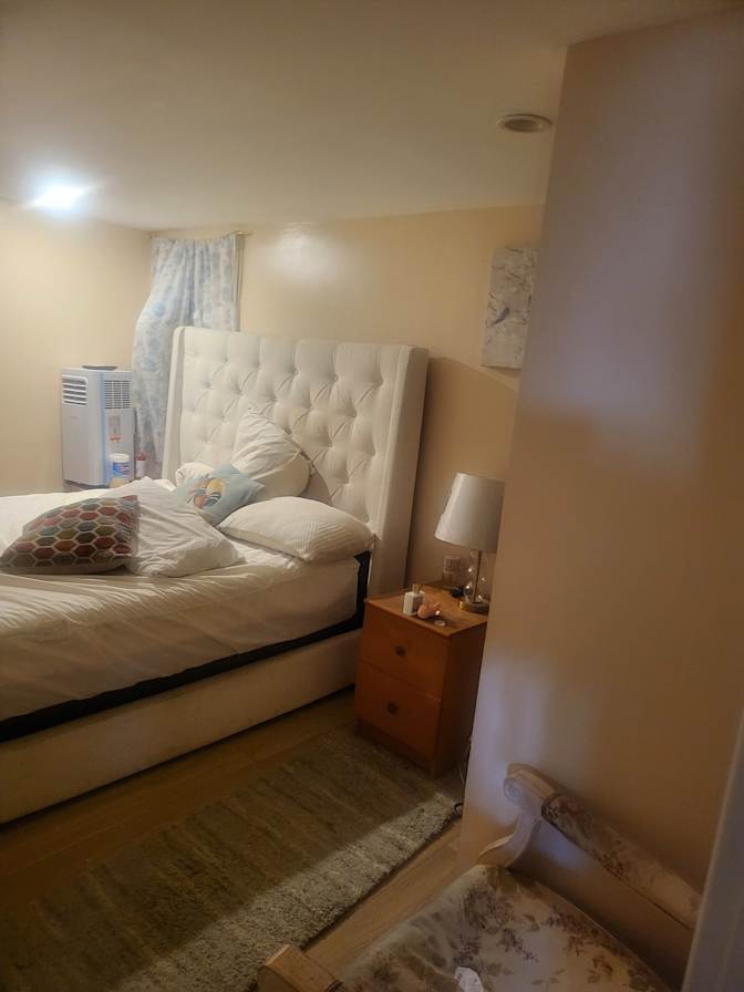 Arnaud's room