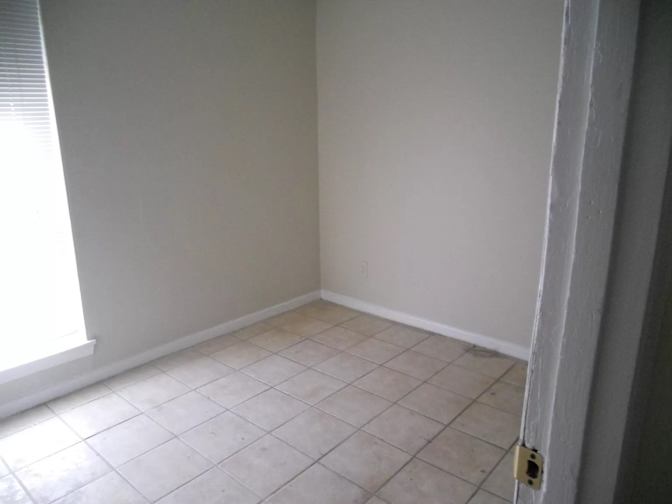 Alcove Rooms's room