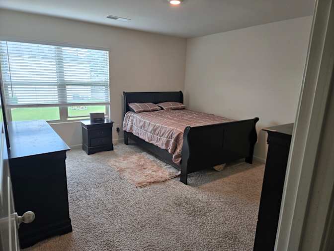 LaToya's room