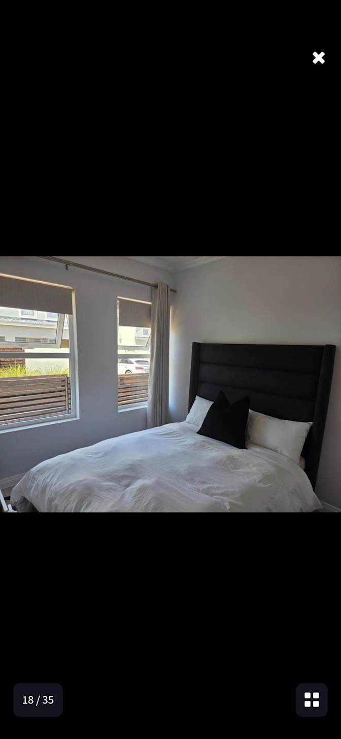 Vee's room