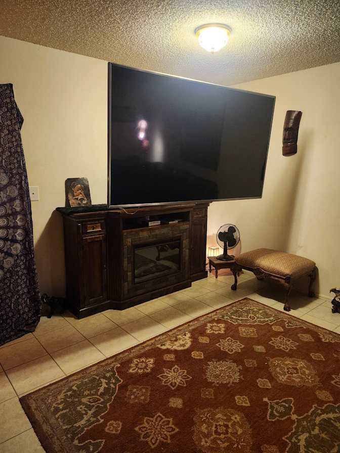 Tracy's room