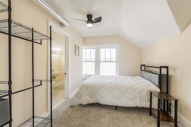 PadSplit's room