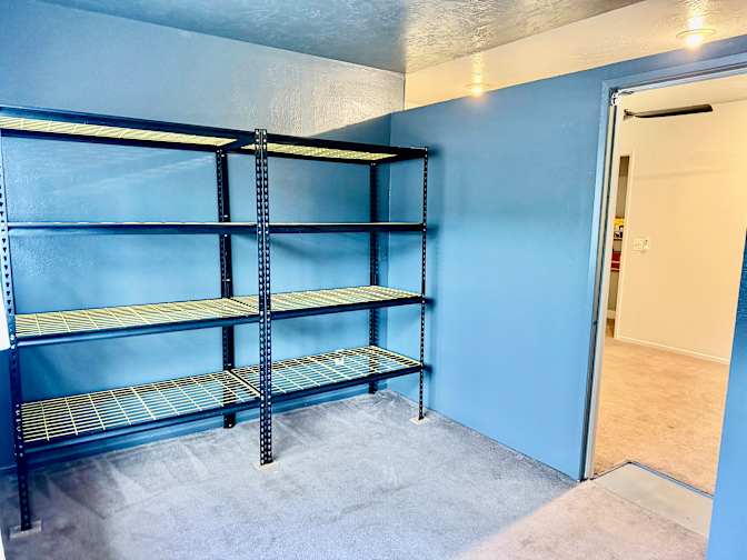 Caroline's room