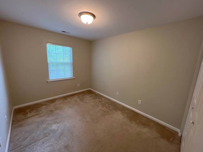 Alcove Rooms's room