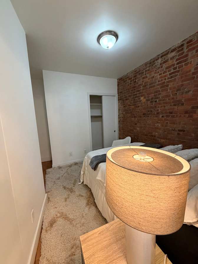 sheldon clarke's room