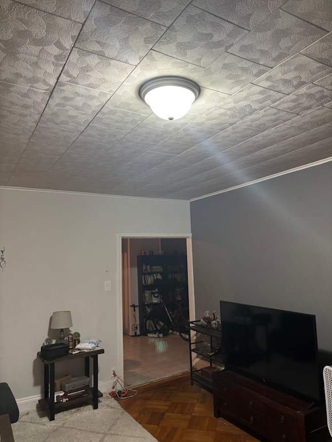 Francisco's room
