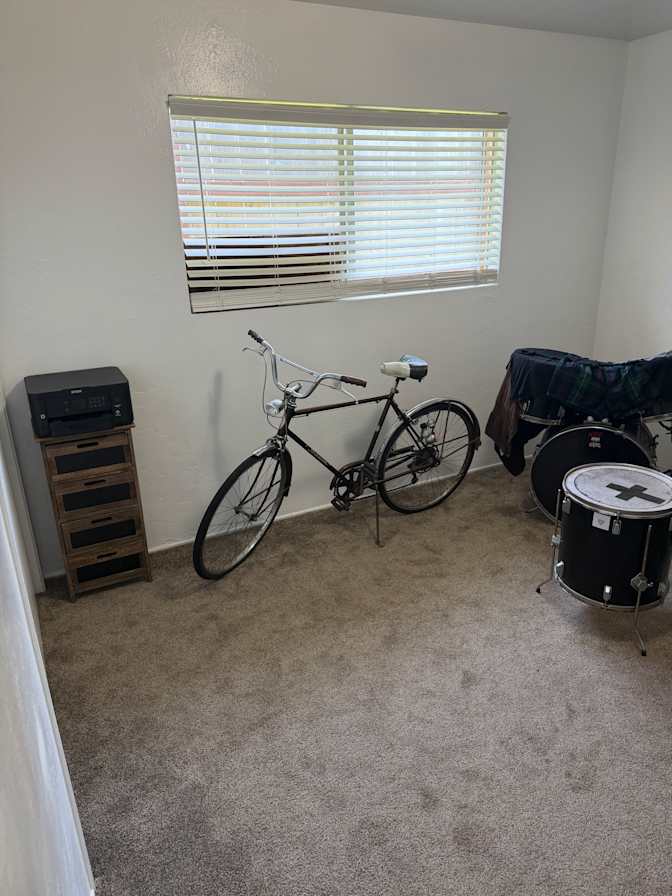 Oscar's room