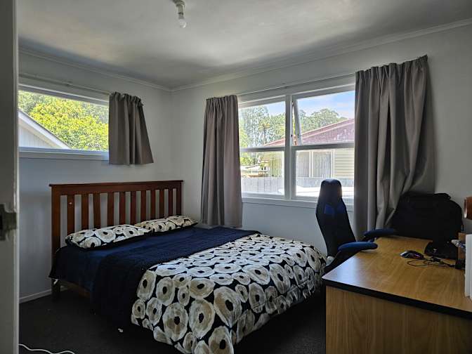 Samantha's room