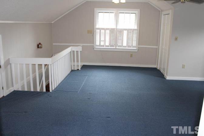 Alcove Rooms's room