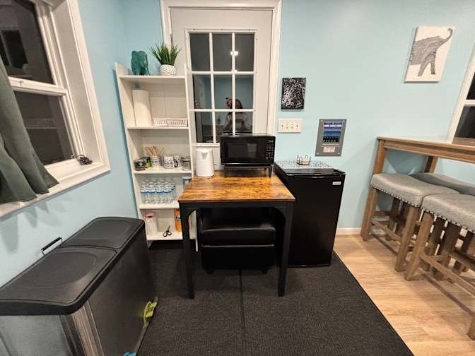 Marci Meyers's room