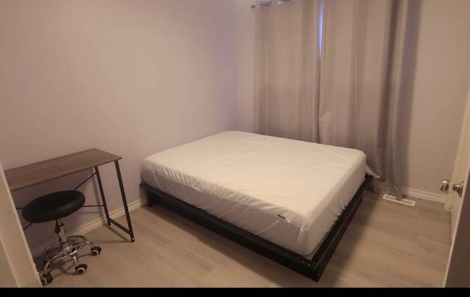 D's room
