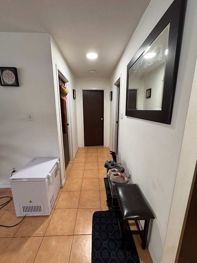 Siam's room