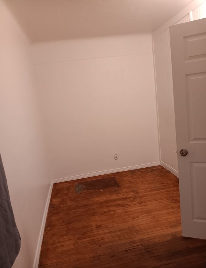 JeyJey's room