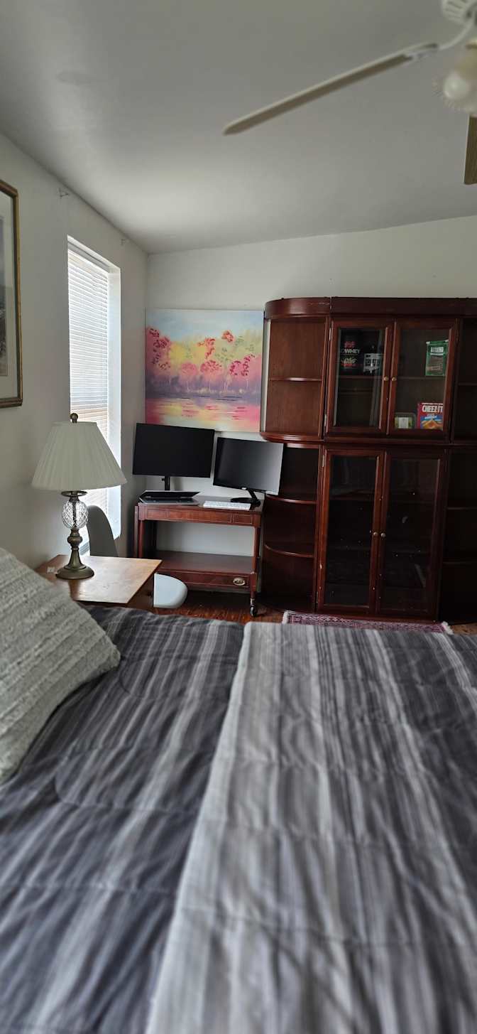 Mohammad's room