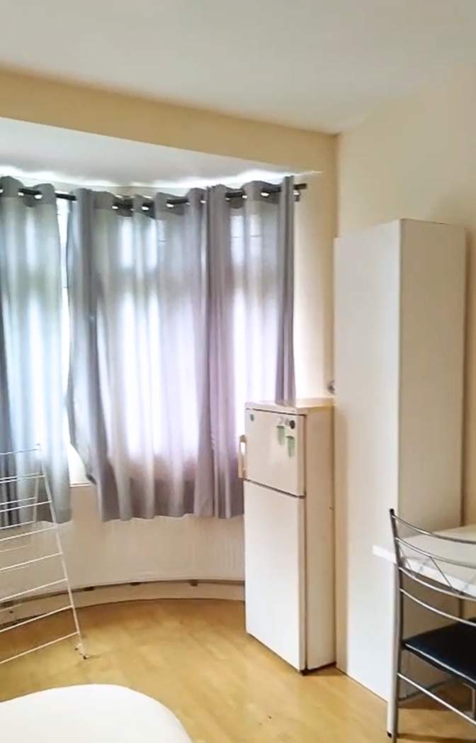 Silmara's room
