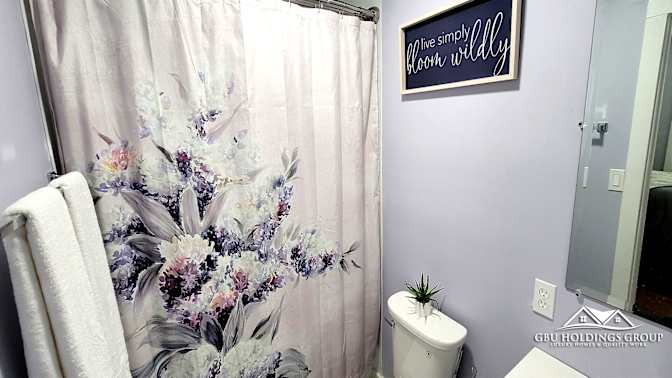 GBU Holdings Group's room