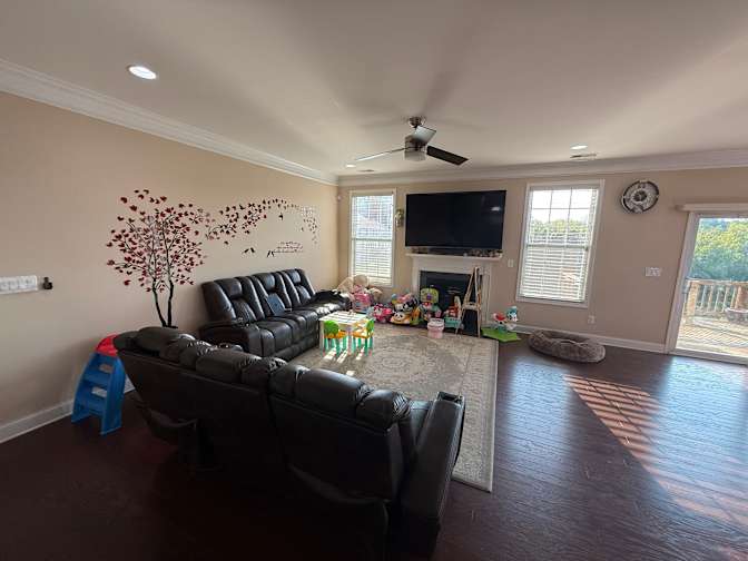 Alcove Rooms's room