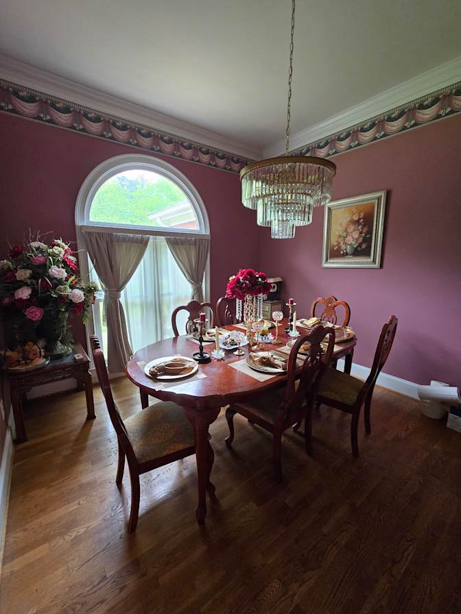 Maggie Robles's room