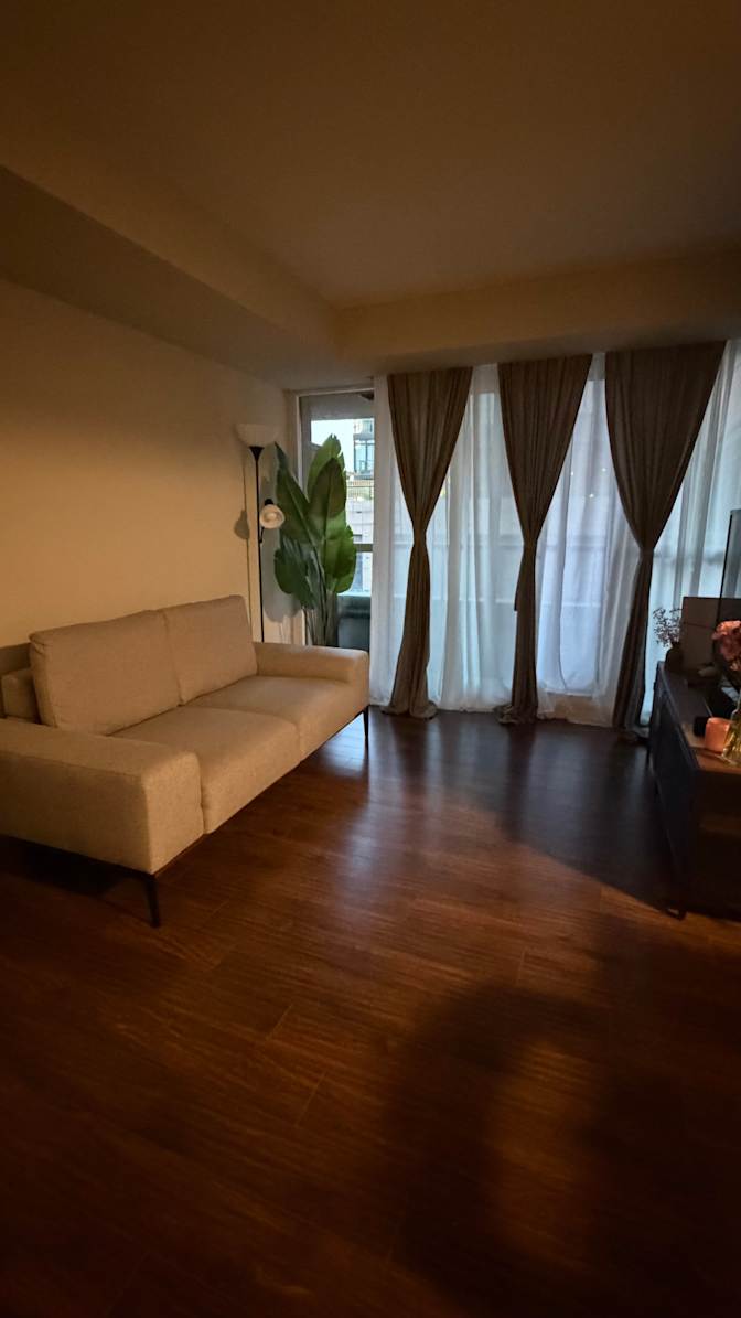 Carlos's room