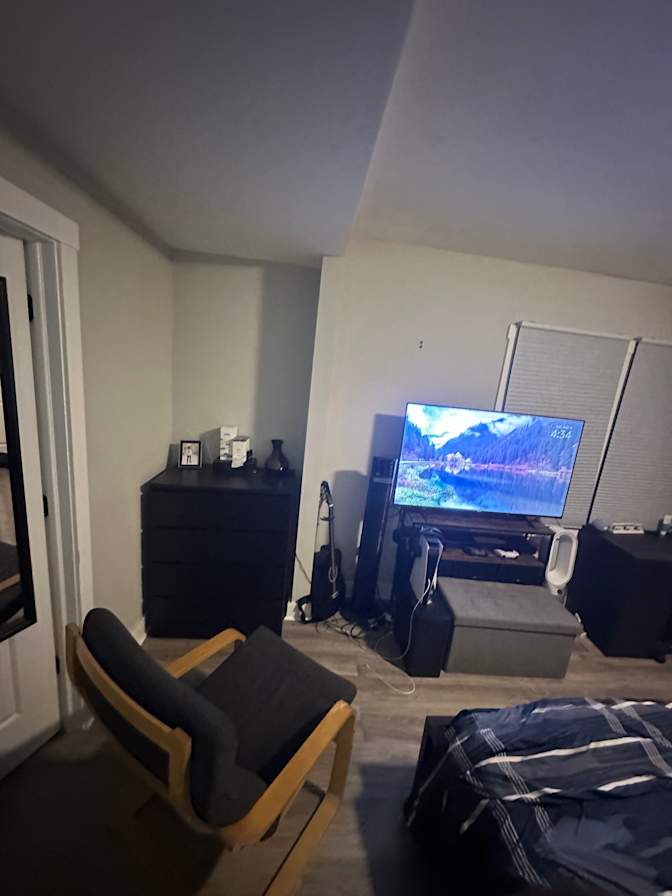 Jiye's room