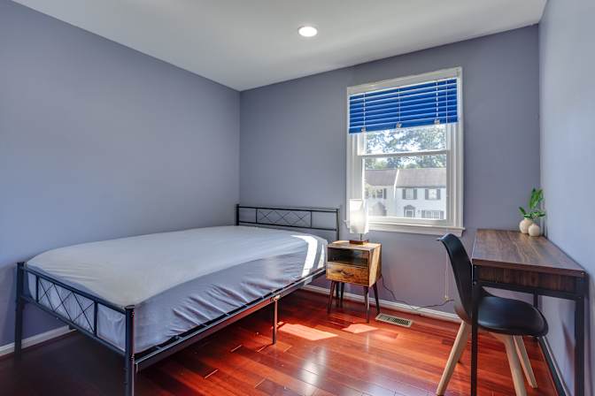 Stephanie's room