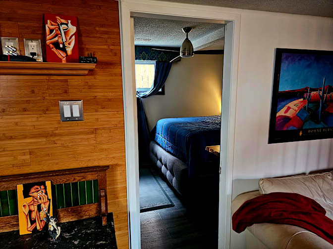 Axel Montaner's room