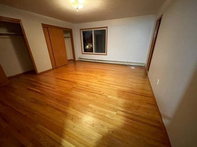 Giovanny's room