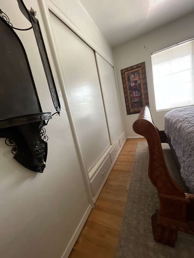 Deondra's room