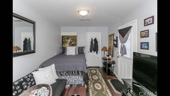 gloria's room