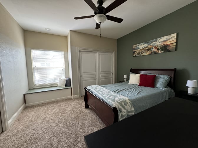 Stephelie's room