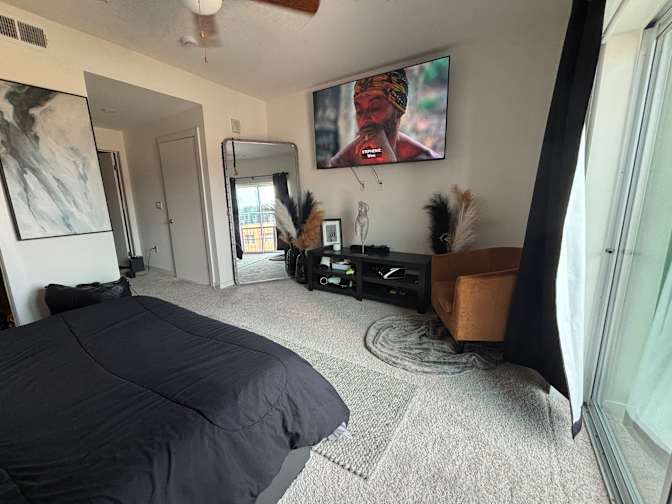 Tony V.'s room