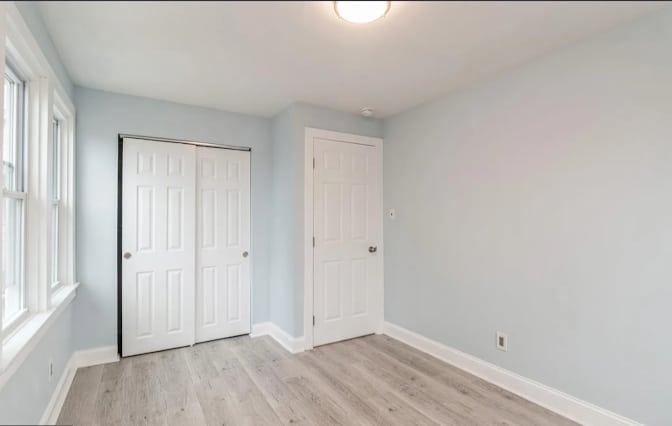 Shiffonne's room