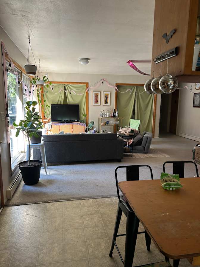 Izabela's room
