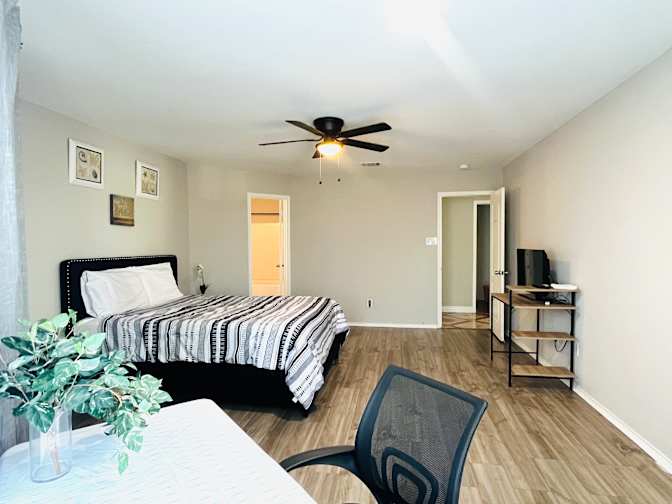 Vivian's room