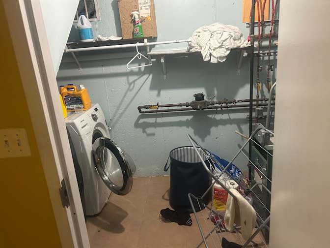 Hizekiel's room