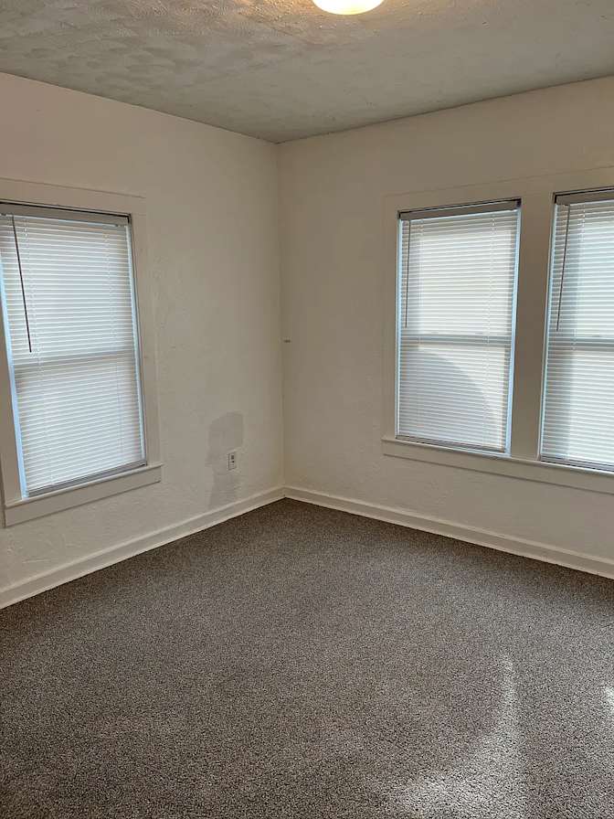 Beob woon's room