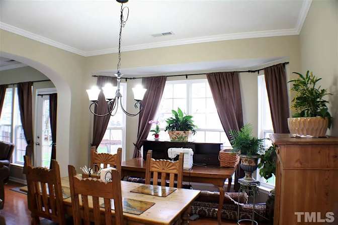 Alcove Rooms's room
