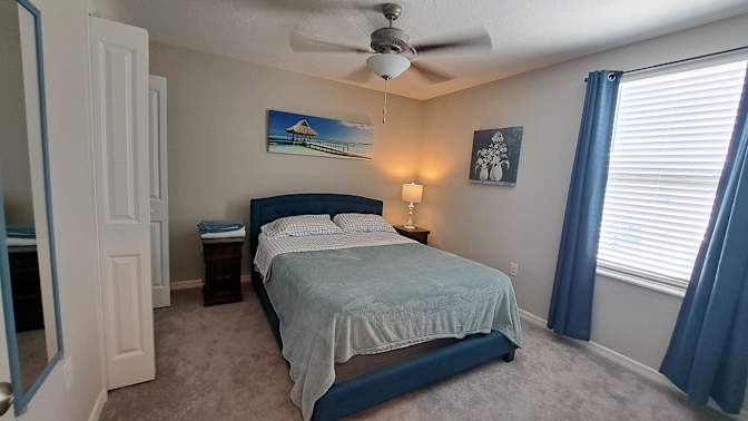 CHRISTY  KETSDEVER's room