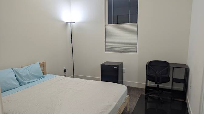 RICHARD A HUMPHREY's room