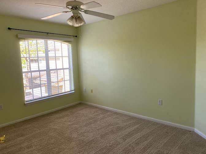 Dee's room